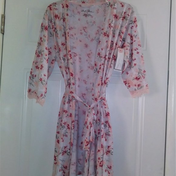 MARILYN MONROE Robe Rose Floral Kimono Wrap Size M - Picture 5 of 7